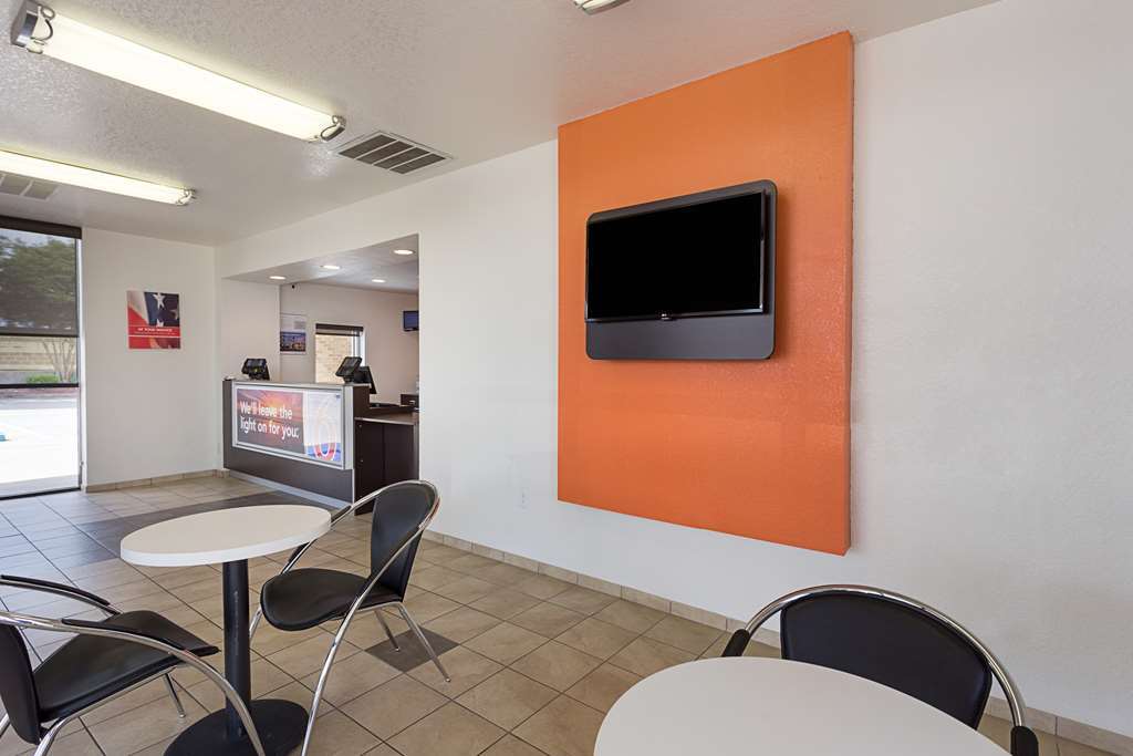 Motel 6-North Palm Springs, Ca - North İç mekan fotoğraf