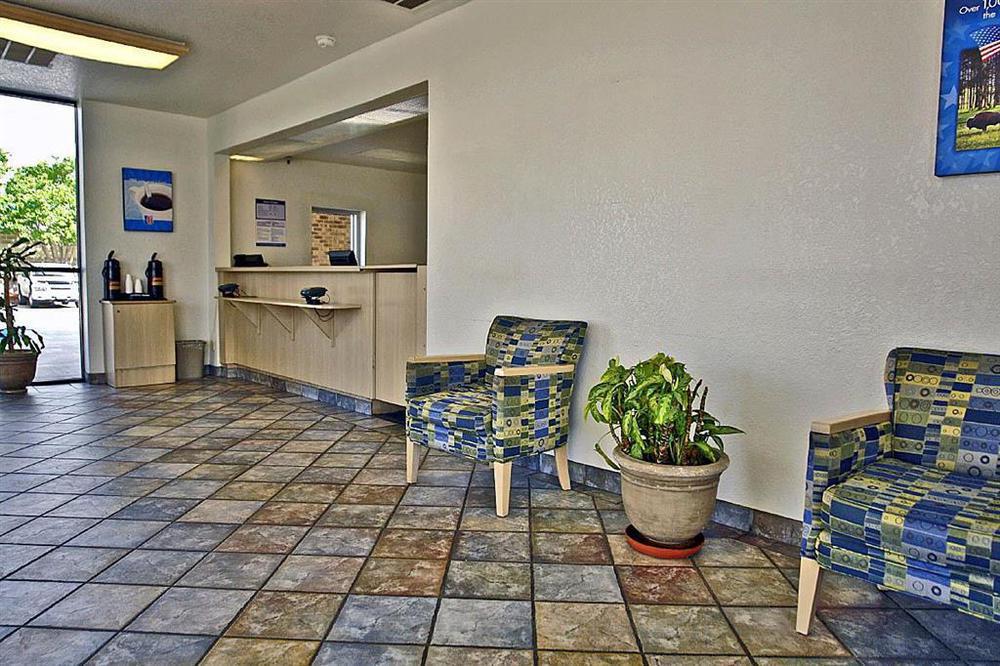 Motel 6-North Palm Springs, Ca - North İç mekan fotoğraf